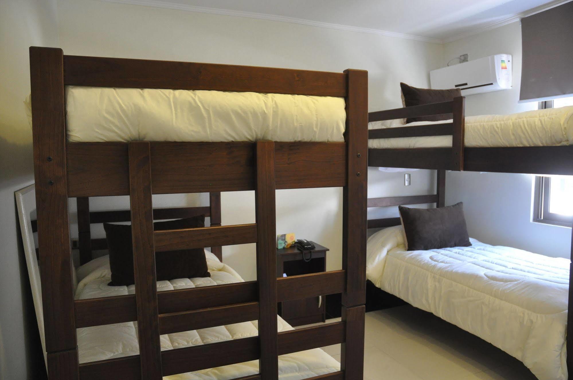 Cosmopolita Hostel サンティアゴ エクステリア 写真