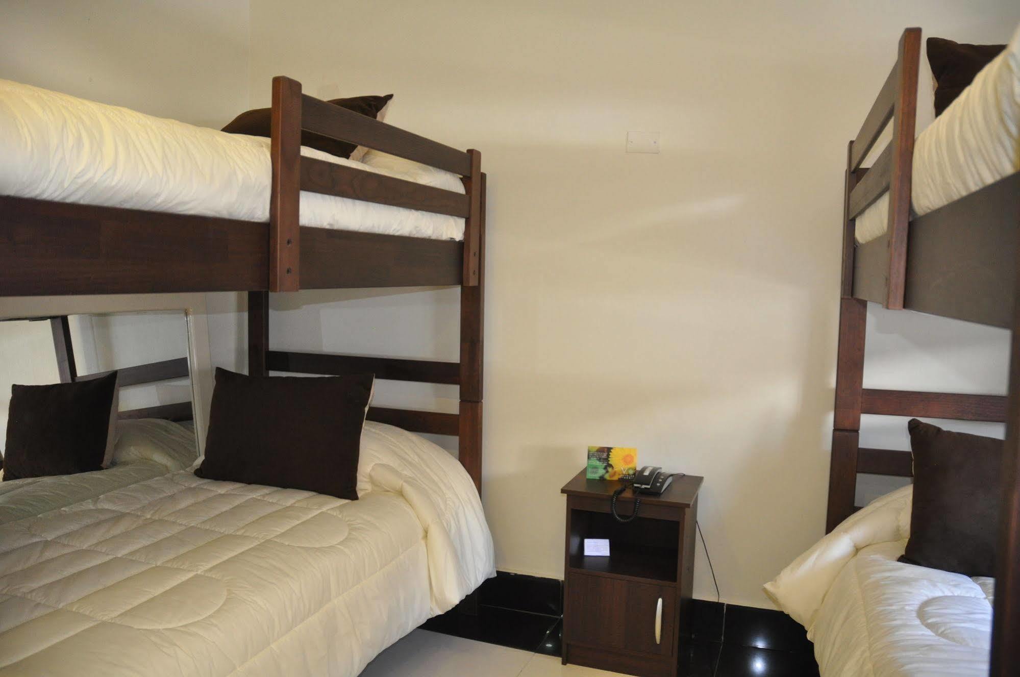 Cosmopolita Hostel サンティアゴ エクステリア 写真